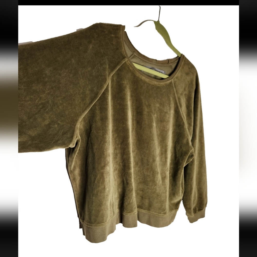 Raquel Allegra Muse Sweatshirt Velour Pullover Army Green $250 sz 2 - Picture 10 of 16